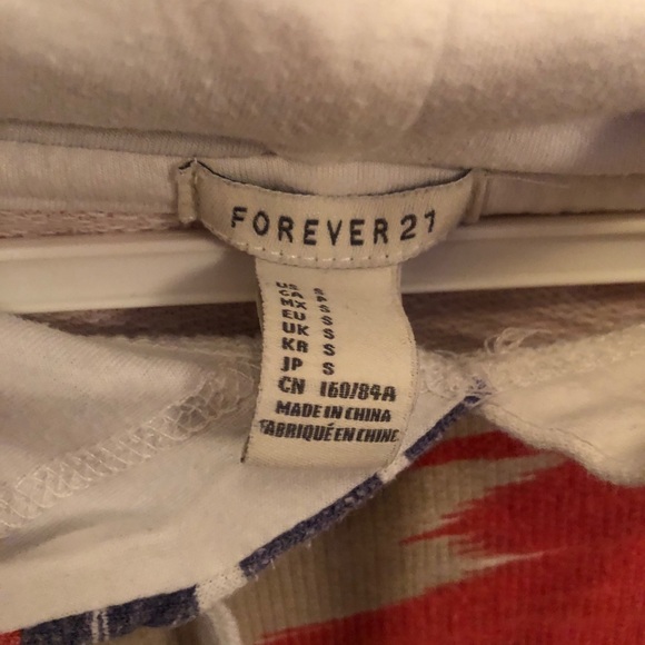 Bundle of Cropped hoodies - Picture 3 of 7